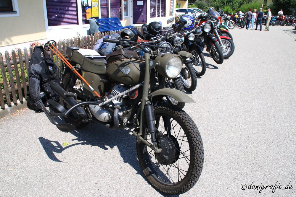 Schlüsselwörter: Oldtimer;Oldtimertreffen Feldkirchen