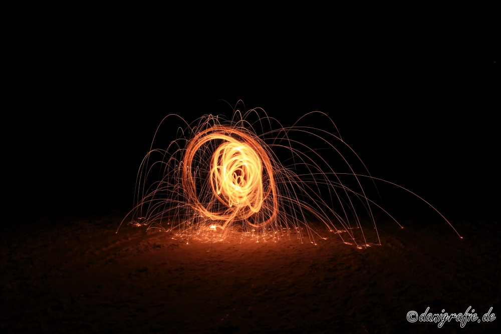 Schlüsselwörter: Lightpainting;Stahlwolle;steel wool;Langzeitbelichtung