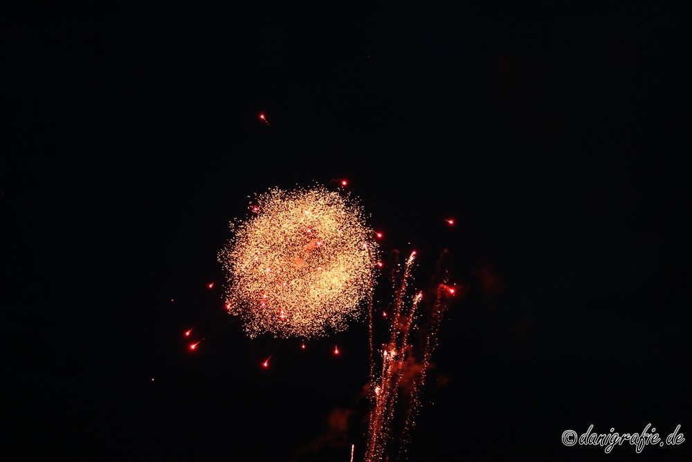 Feuerwerk der Salzburger DULT am 14.06.2019
Schlüsselwörter: Feuerwerk;Dult;Salzburg;Volksfest