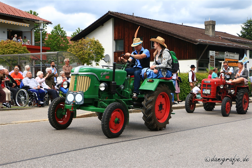 Pfingstroas Inzell, 19.05.2024
Schlüsselwörter: Pfingstroas;Inzell;Oldtimertraktor;