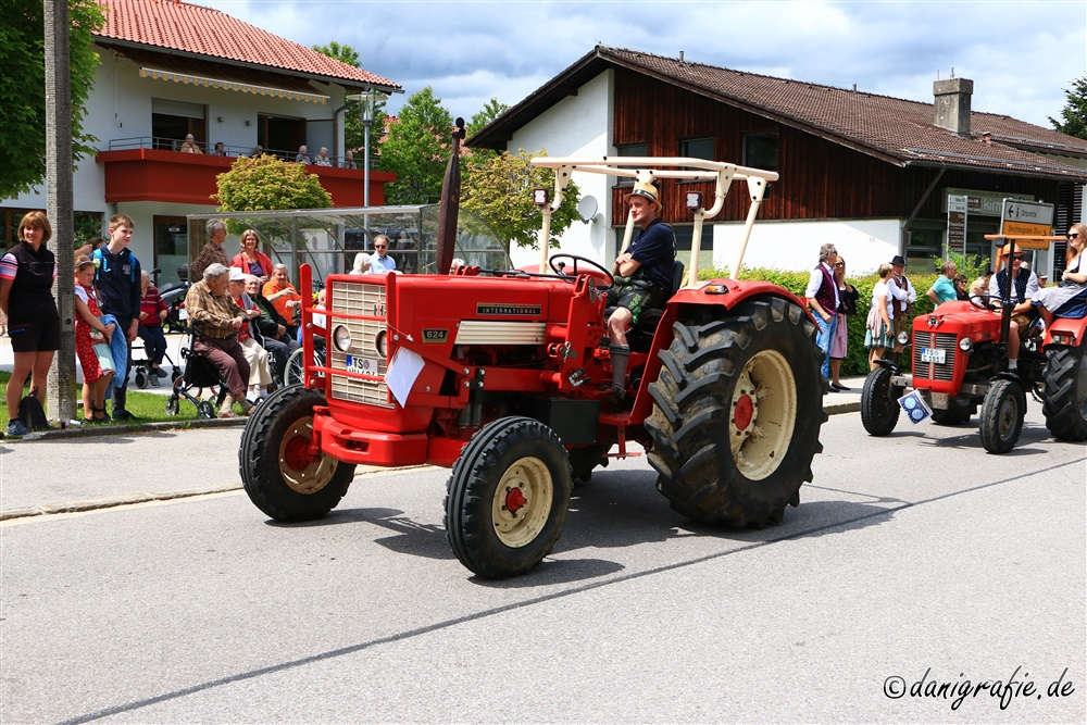 Pfingstroas Inzell, 19.05.2024
Schlüsselwörter: Pfingstroas;Inzell;Oldtimertraktor;