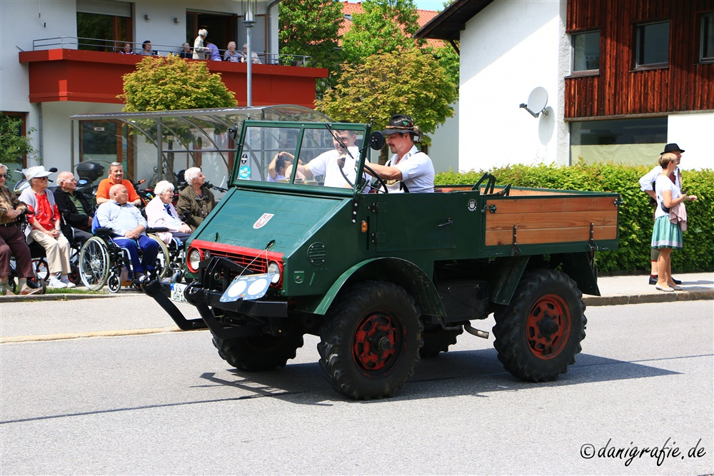 Pfingstroas Inzell, 19.05.2024
Schlüsselwörter: Pfingstroas;Inzell;Oldtimertraktor;