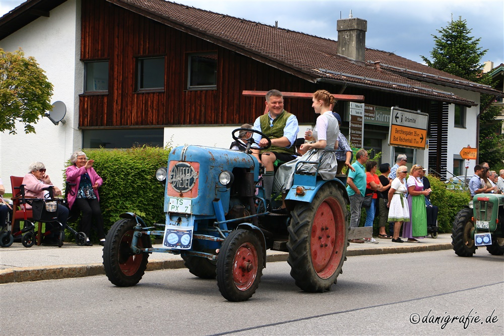 Pfingstroas Inzell, 19.05.2024
Schlüsselwörter: Pfingstroas;Inzell;Oldtimertraktor;