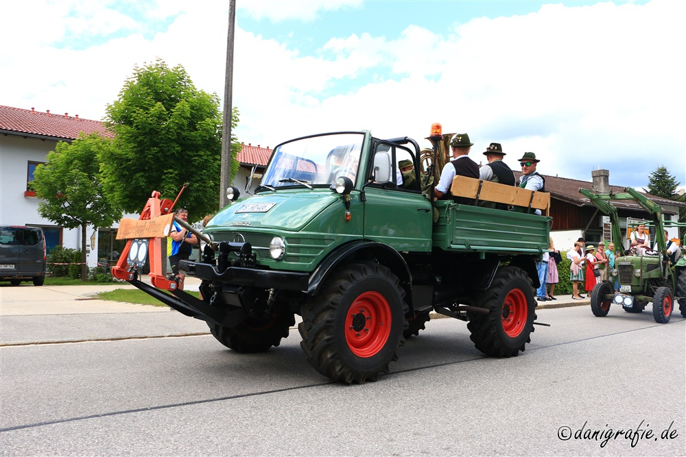 Pfingstroas Inzell, 19.05.2024
Schlüsselwörter: Pfingstroas;Inzell;Oldtimertraktor;