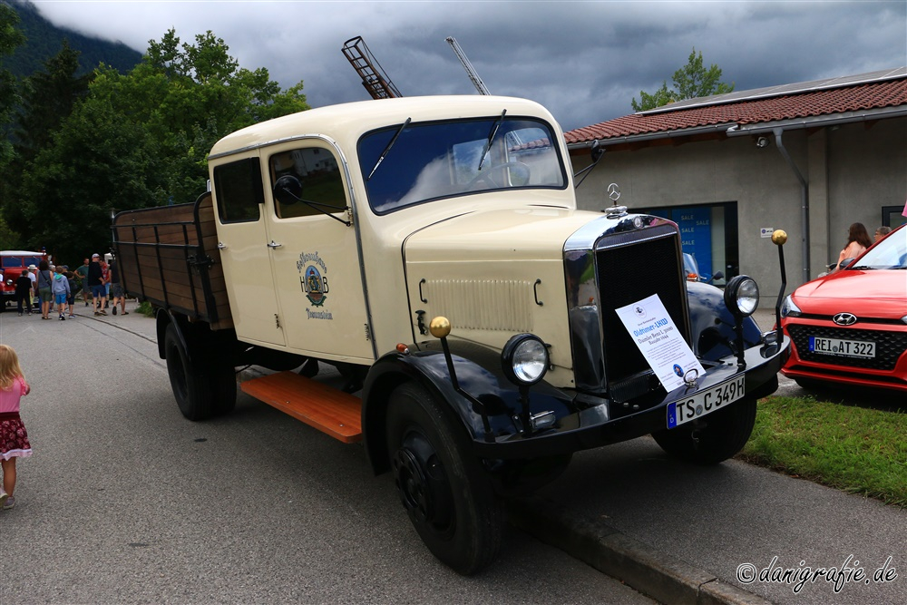 Schlüsselwörter: 150 Jahre Feuerwehr Piding;Feuerwehr;Piding;Oldtimer;