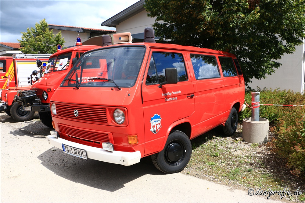 Schlüsselwörter: 150 Jahre Feuerwehr Piding;Feuerwehr;Piding;Oldtimer;
