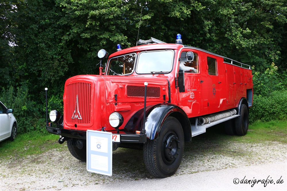 Schlüsselwörter: 150 Jahre Feuerwehr Piding;Feuerwehr;Piding;Oldtimer;