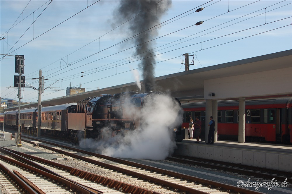 Schlüsselwörter: 50.1171;Linz;Dampflok;