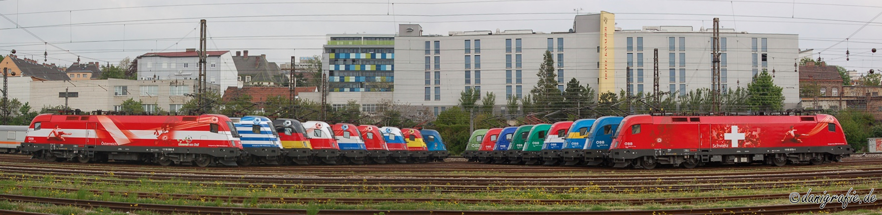 Schlüsselwörter: EM-Lok;EM-Lok-Parade;