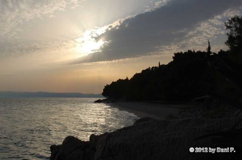 Schlüsselwörter: Kroatien;Tucepi;Mittelmeer;AbenddÃ¤mmerung;Sonnenuntergang