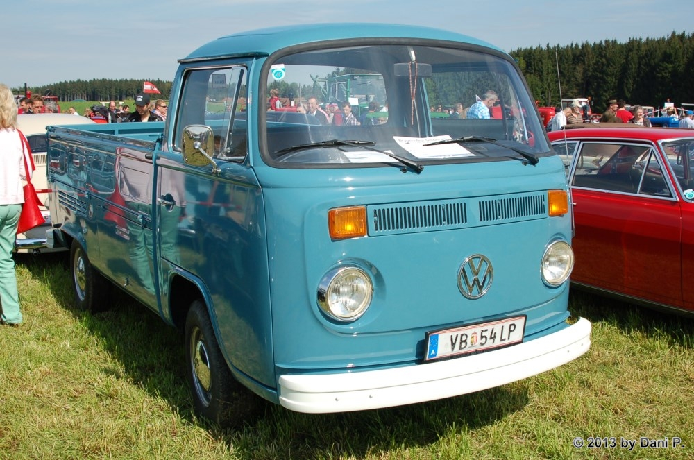 VW Transporter
Schlüsselwörter: Brauerei;SchÃ¶nram;Brauereifest;Oldtimer;VW