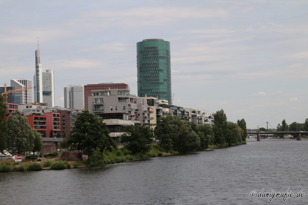 Schlüsselwörter: Frankfurt;Frankfurt am Main;Main;Mainhatten
