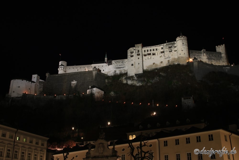 Schlüsselwörter: Salzburg;Nachtaufnahme;Festung Hohensalzburg